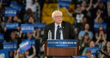 Faithless Democrat elector switches vote from Hillary Clinton to Bernie Sanders